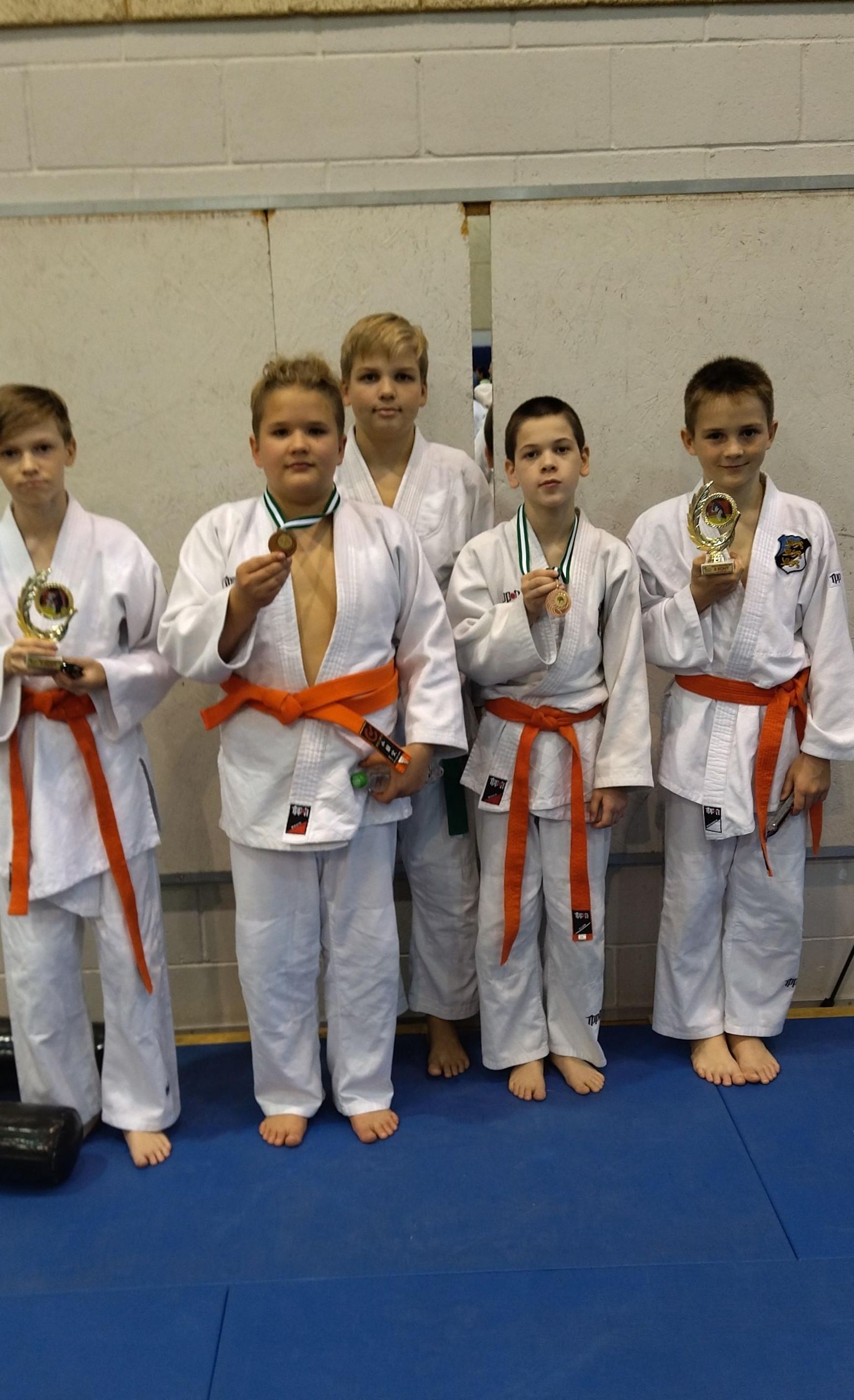 Viljandi spordikooli judokate järelkasv (vasakult) Ander Harris Aasa, Sebastian Murdla, Kristo Kimmel, Raiko Vaher ja Kuldar Vorobjov