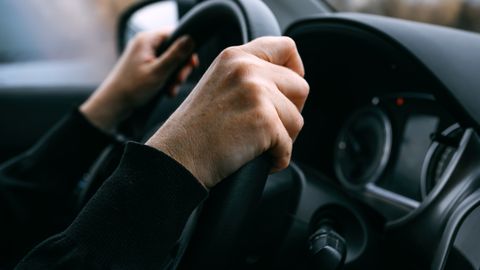 Atsevišķos autoceļu posmos palielina maksimāli atļauto braukšanas ātrumu