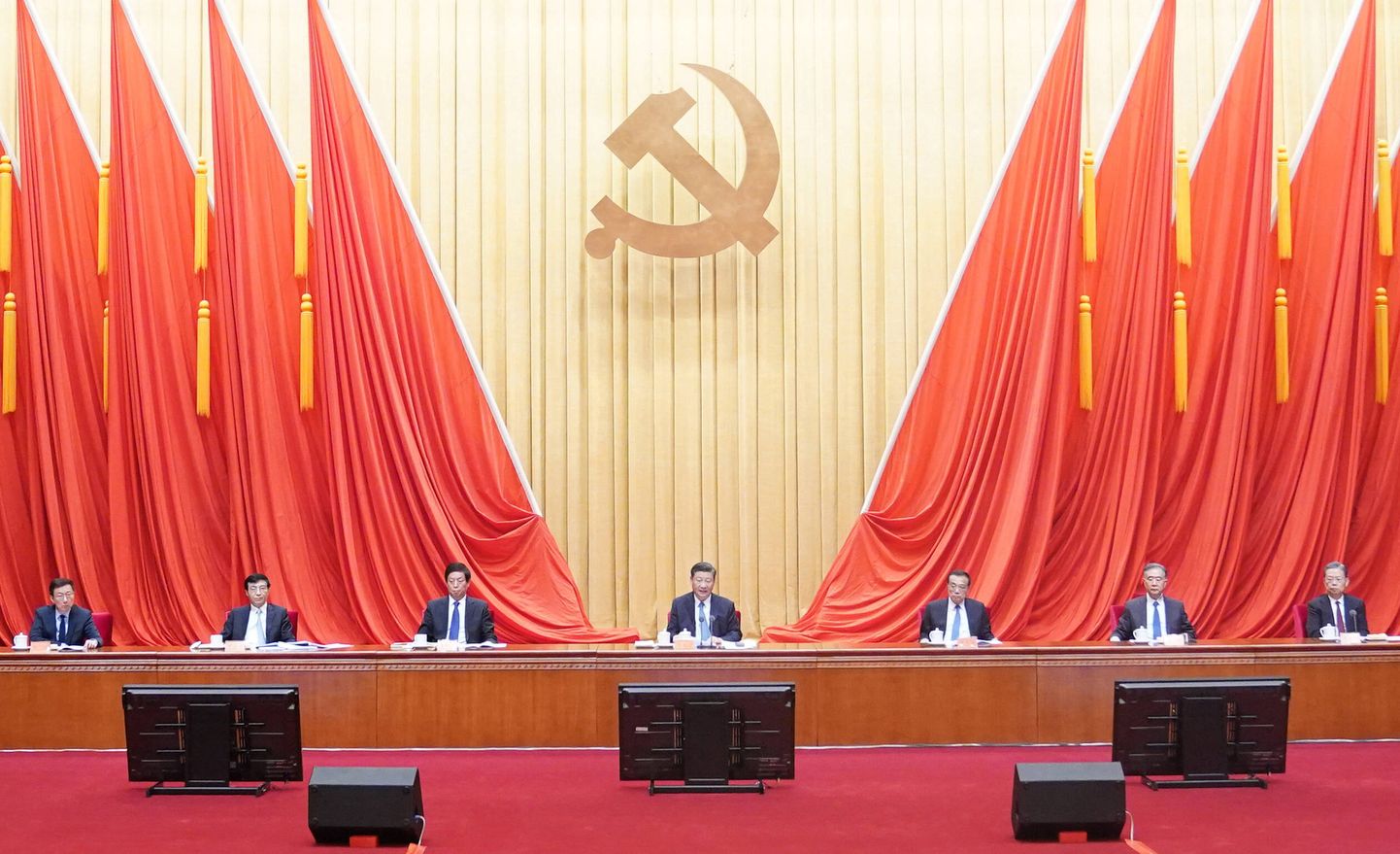 Hiina Kommunistliku Partei juhtivkomitee.