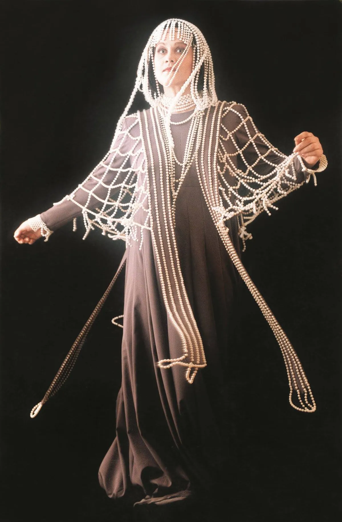 Kristīne Zadovska princeses Fenenas lomā izrādē “Nabuko” (1996. gads)