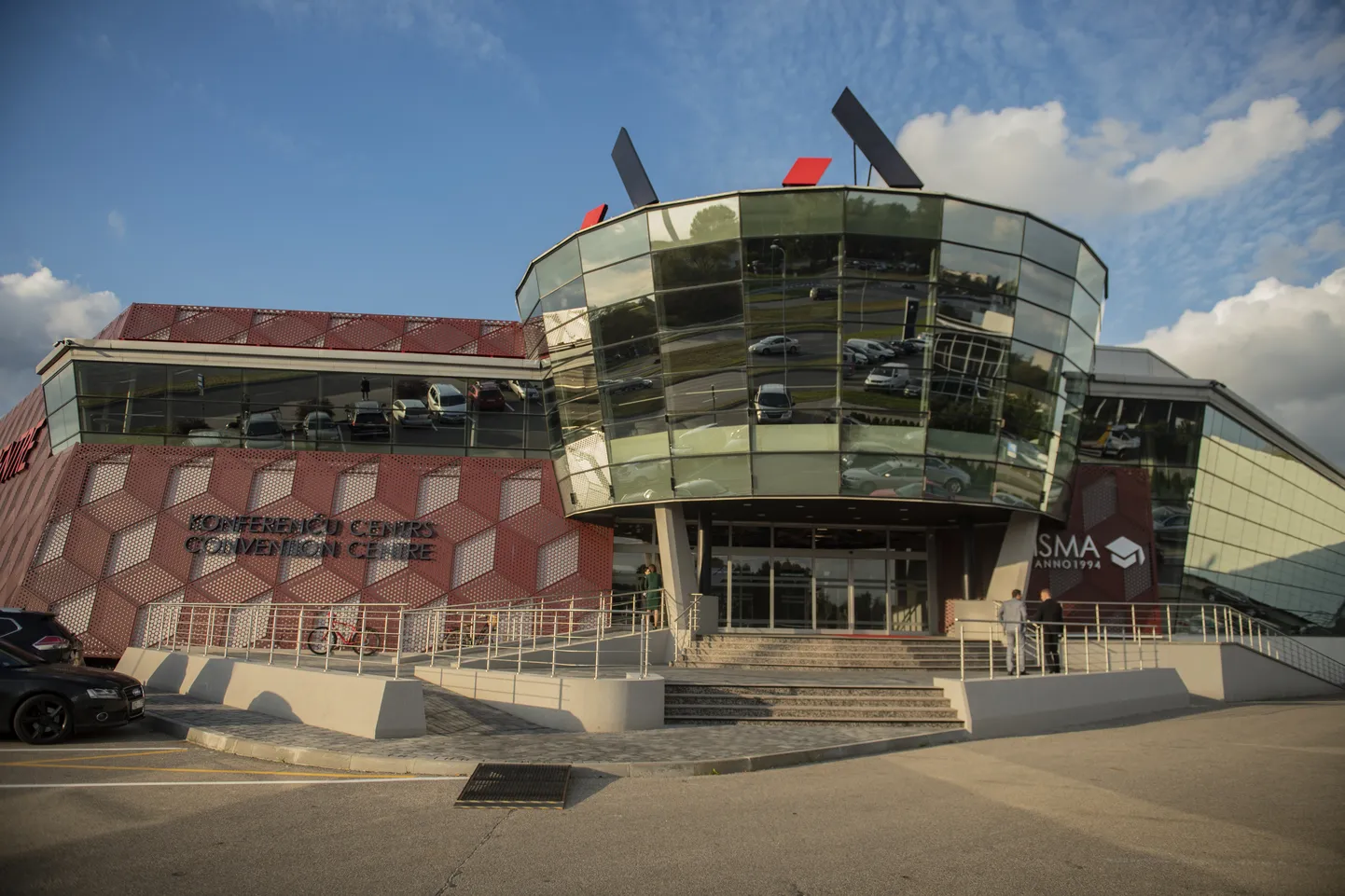 Новый конференц-центр Atta Centre