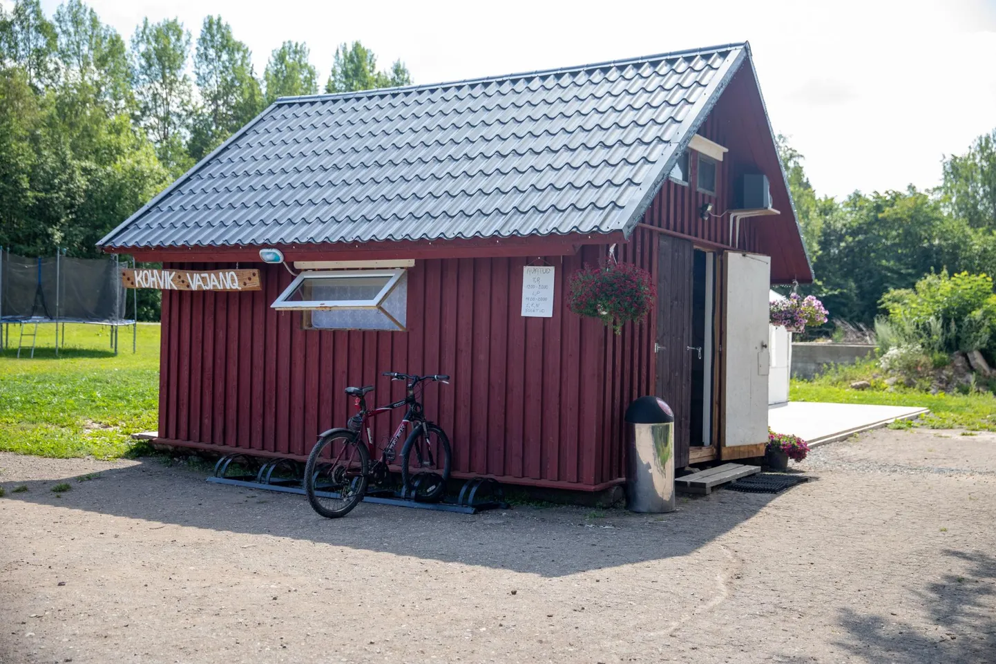 Oli kuur, pidi saama tööriistahoidlaks, kuid kujunes hoopis õdusaks kohvikuks.