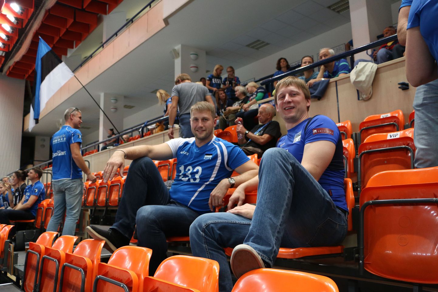 Jaanus Nõmmsalu (vasakul) Tšehhis Eesti koondist toetamas.