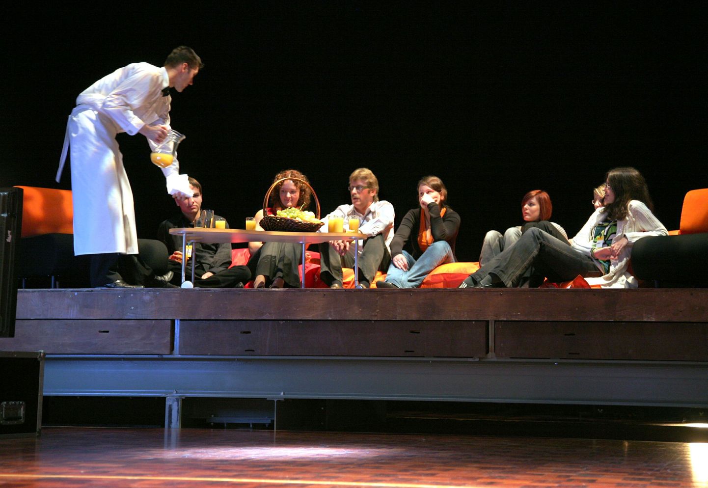 Noortekonverents "Lahe koolipäev 2007" peeti Pärnu kontserdimajas.