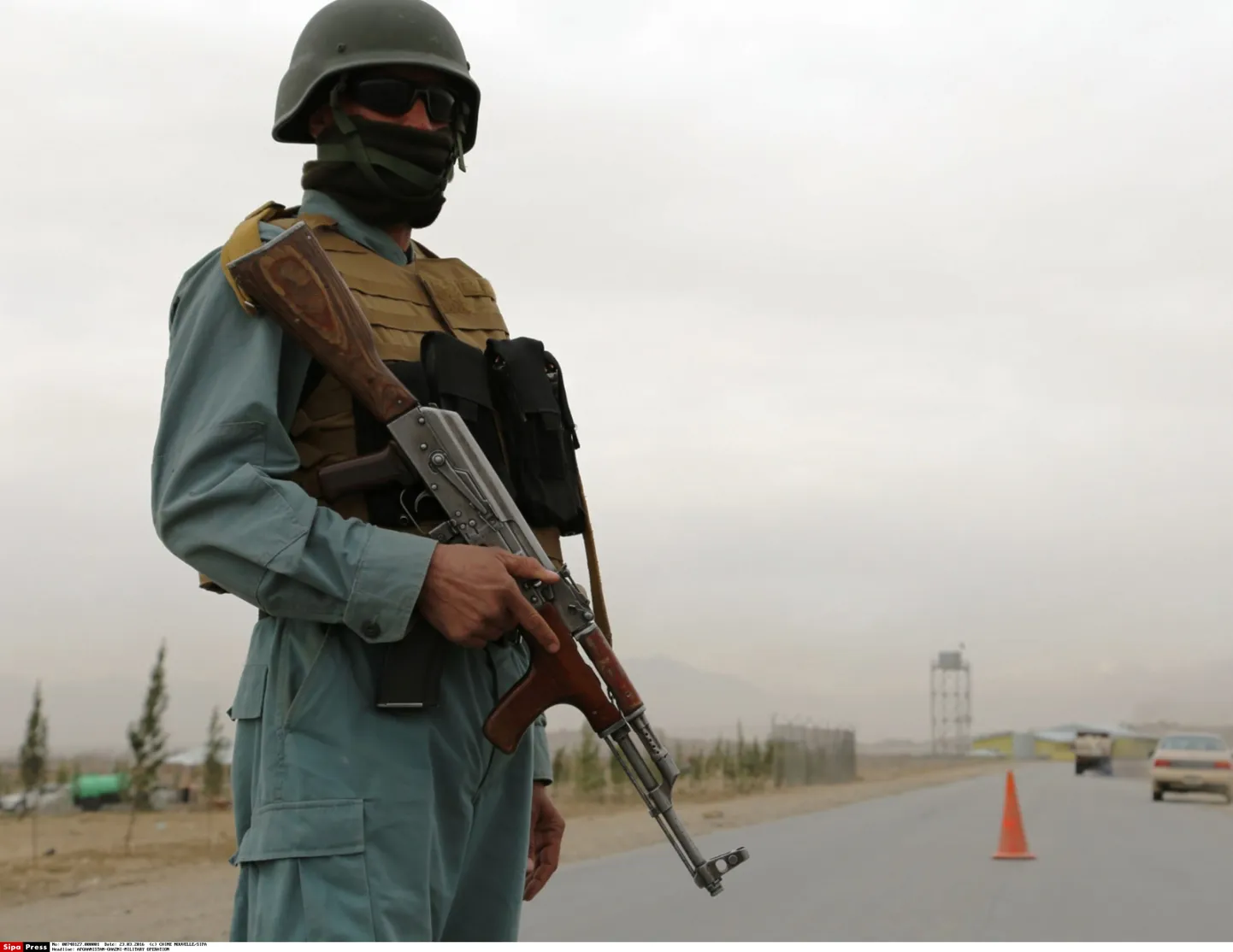 Afganistani politseinik sõjaoperatsiooni ajal Ghazni provintsis 23. märts 2020.