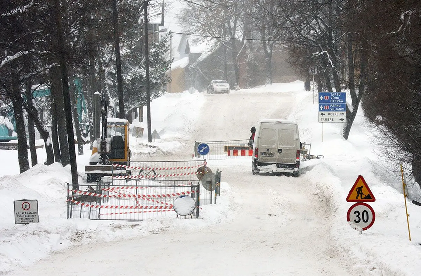 Valgas käivad mahukad vee- ja kanalisatsioonitrassi ehitustööd. Foto on illustreeriva tähendusega.