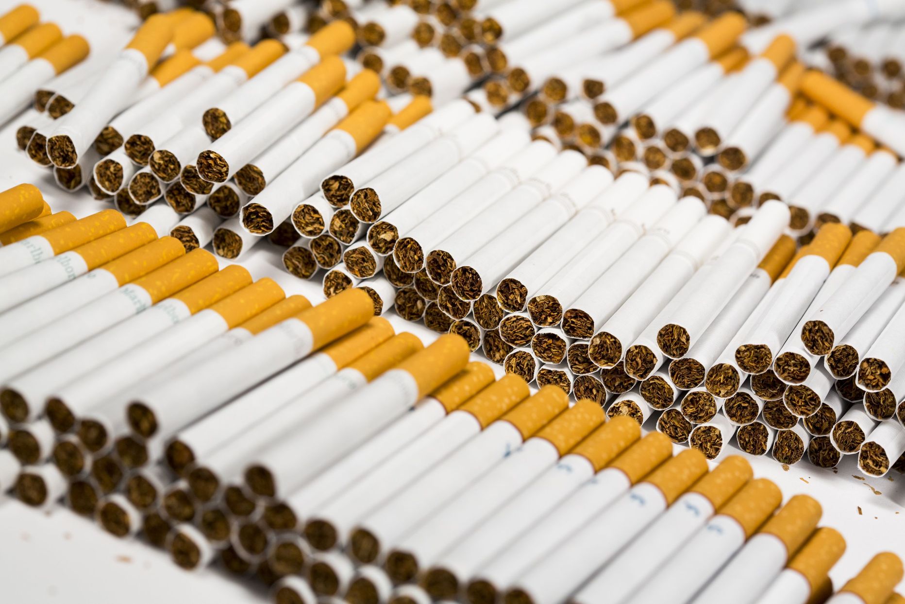 Табачные изделия сигареты. Табачное изделие 8. Сигареты. Табачная продукция. Сигареты.