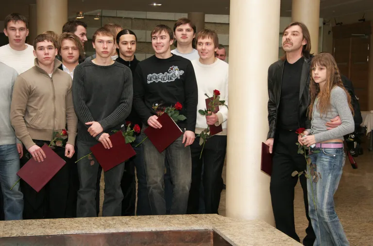 Алиса Знакрок с отцом, 2005 год
