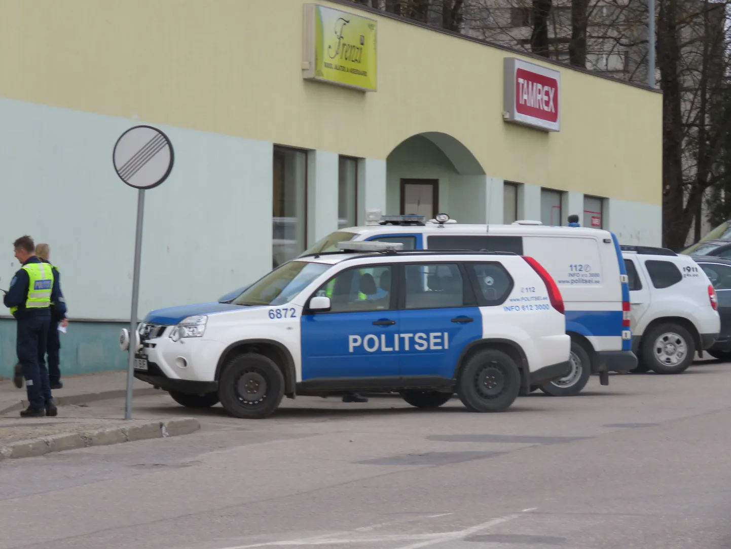 Kohal viibisid nii politsei kui turvafirma.