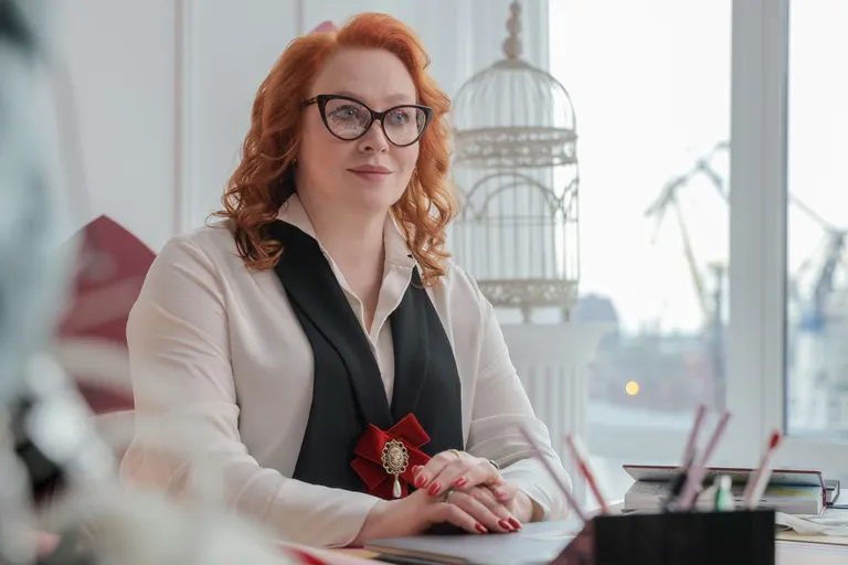 Юлия Ауг в фильме «Хочу замуж»