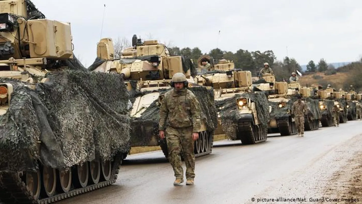 Военные США в Германии на маневрах (фото из архива)