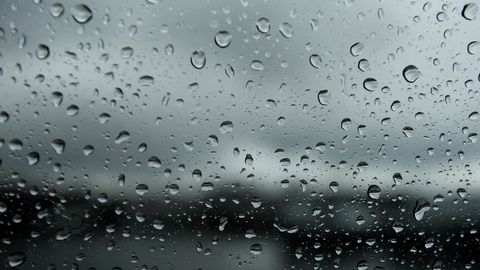 Svētdien daudzviet līs