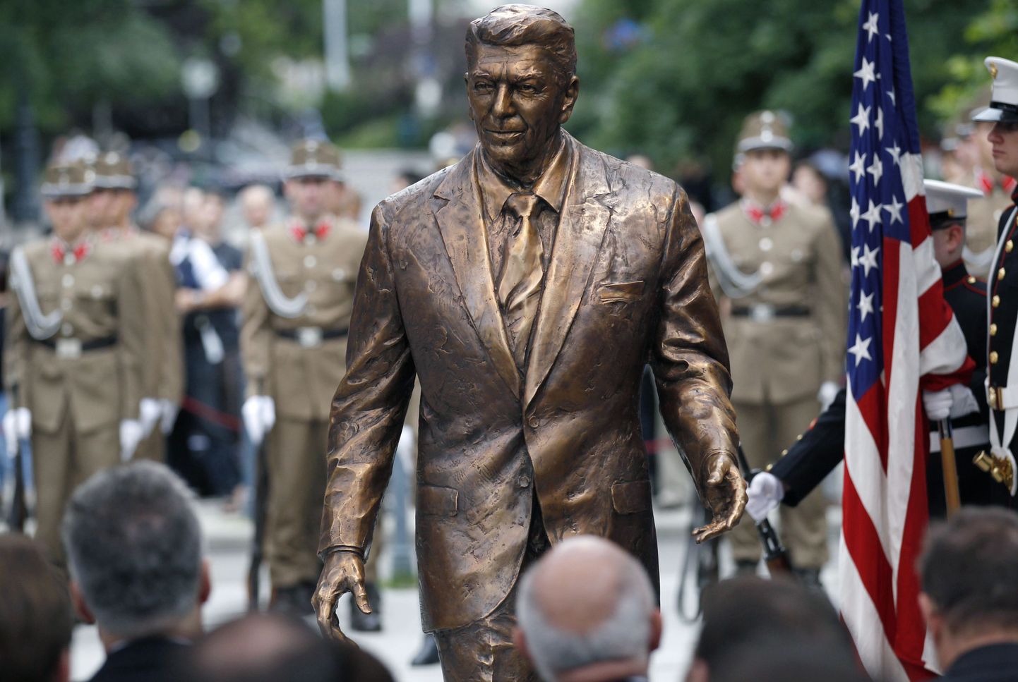 Budapesti Ronald Reagani kuju.