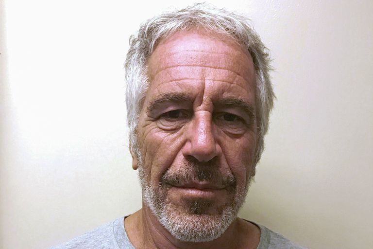 Ameeriklasest multimiljonär Jeffrey Epstein, keda süüdistati kümnete alaealiste tüdrukute kupeldamises, tegi 10. augustil New Yorgi Metropolitan Correctional Center vanglas väidetavalt enesetapu.