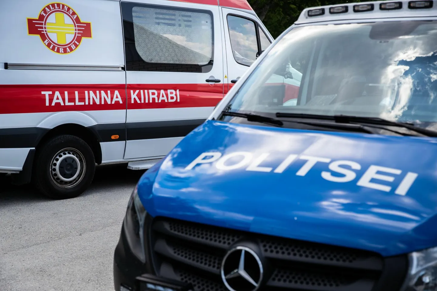 Politseinikel ja kiirabimeedikutel pole tänavuste pühade ajal tavapärasest rohkem tööd olnud.