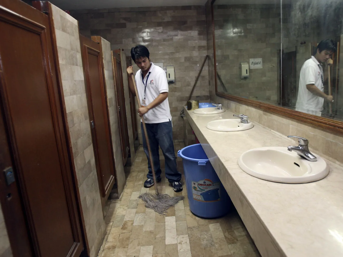 Filipiinide presidendipalees asuv naiste WC, kust leiti loode