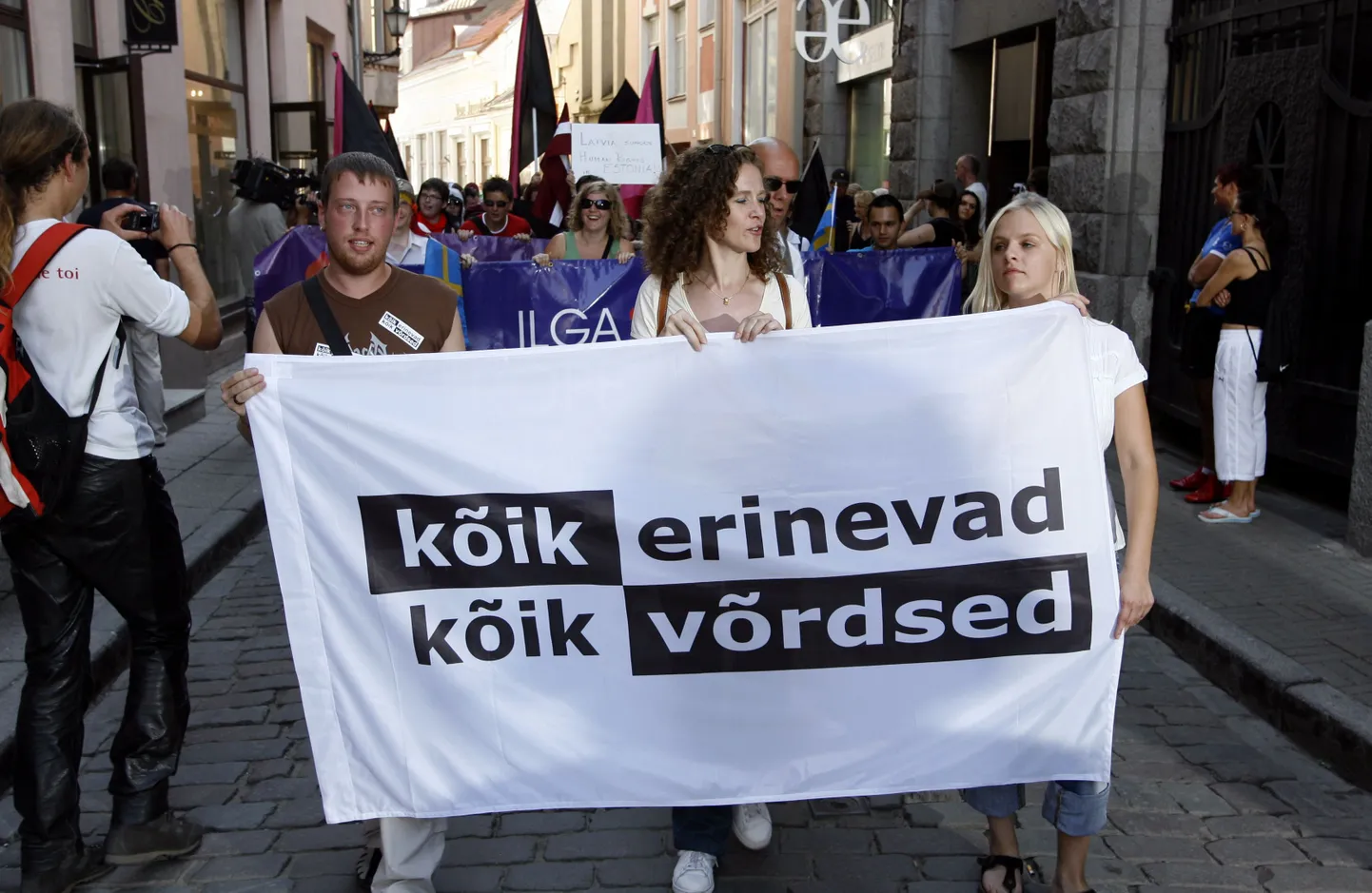 Seksuaalvähemuste paraad Tallinnas 2007. aastal.