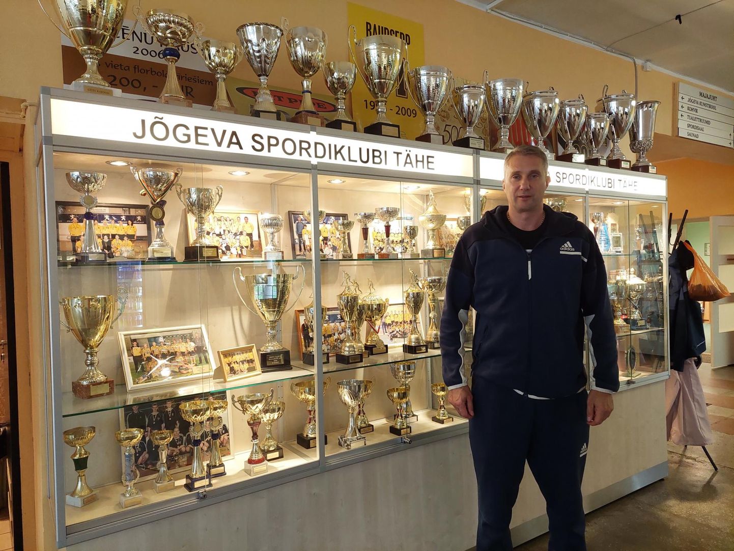 Spordiklubi Tähe treener ja juht Marko Saksing on küll uhke klubi saalihokivõistkonna saavutuste üle, kuid on mures, et lapsed-noored ei leia enam teed spordisaali.