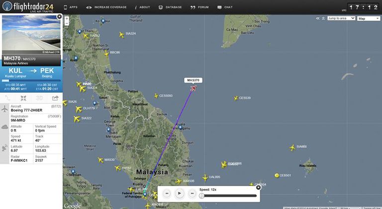 Flightradar24.com näitamas Malaysia Airlinesi lennu MH370 teekonda