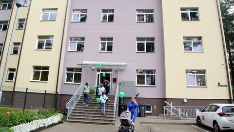 VIDEO ⟩ "Mucenieki" sasniedz pilnu kapacitāti; ciemata iedzīvotāji izjūt pārmaiņas