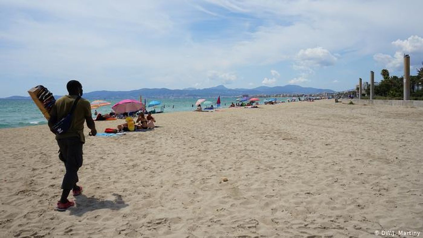 Испанские пляжи летом 2020 года почти пустые