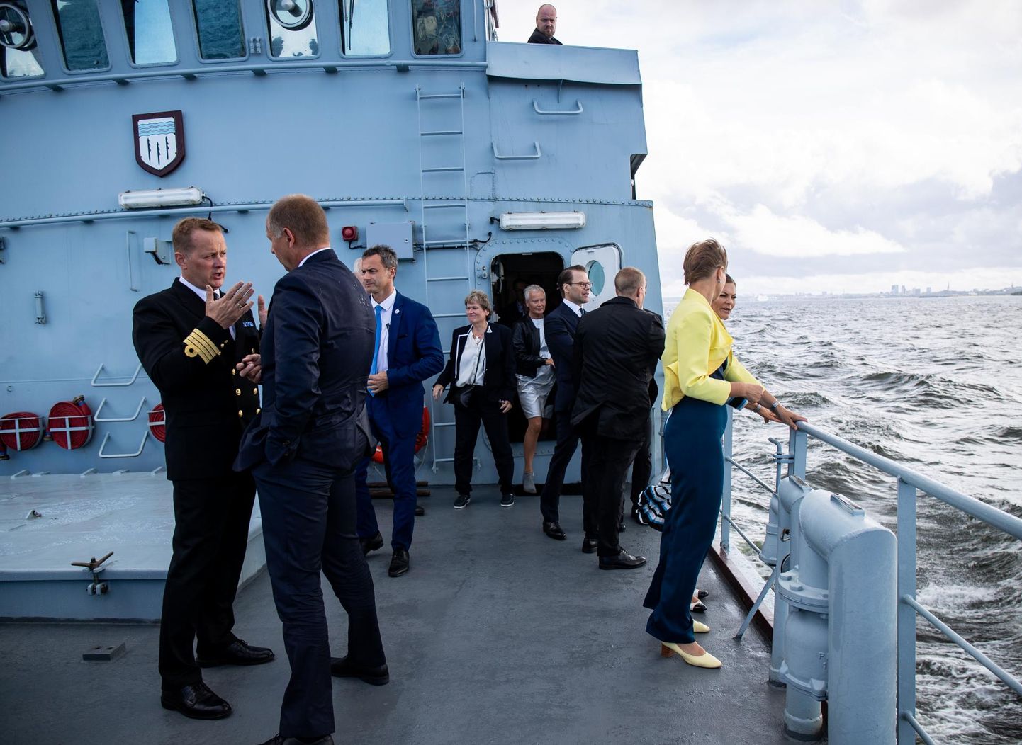 Pühapäeval seilasid Kunda sõpruslaeva Wambolaga Naissaarele Rootsi kroonprintsess ja president Kersti Kaljulaid.
