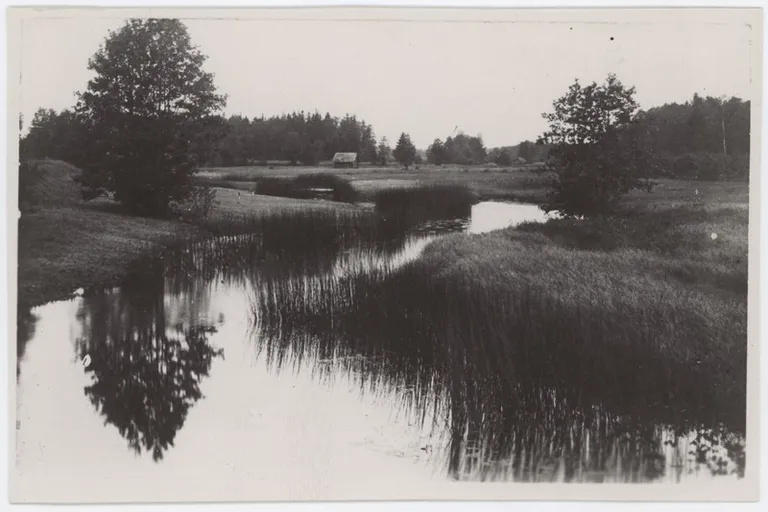 25. septembril 1915. aastal kirjutab Anton Hansen „Tallinna Teatajas“ Soodla jõest: „Langeks aga jõevesi paar jalga, siis sünniks jõekallastega ja ümberkaudsete maadega vististi päris ime.“