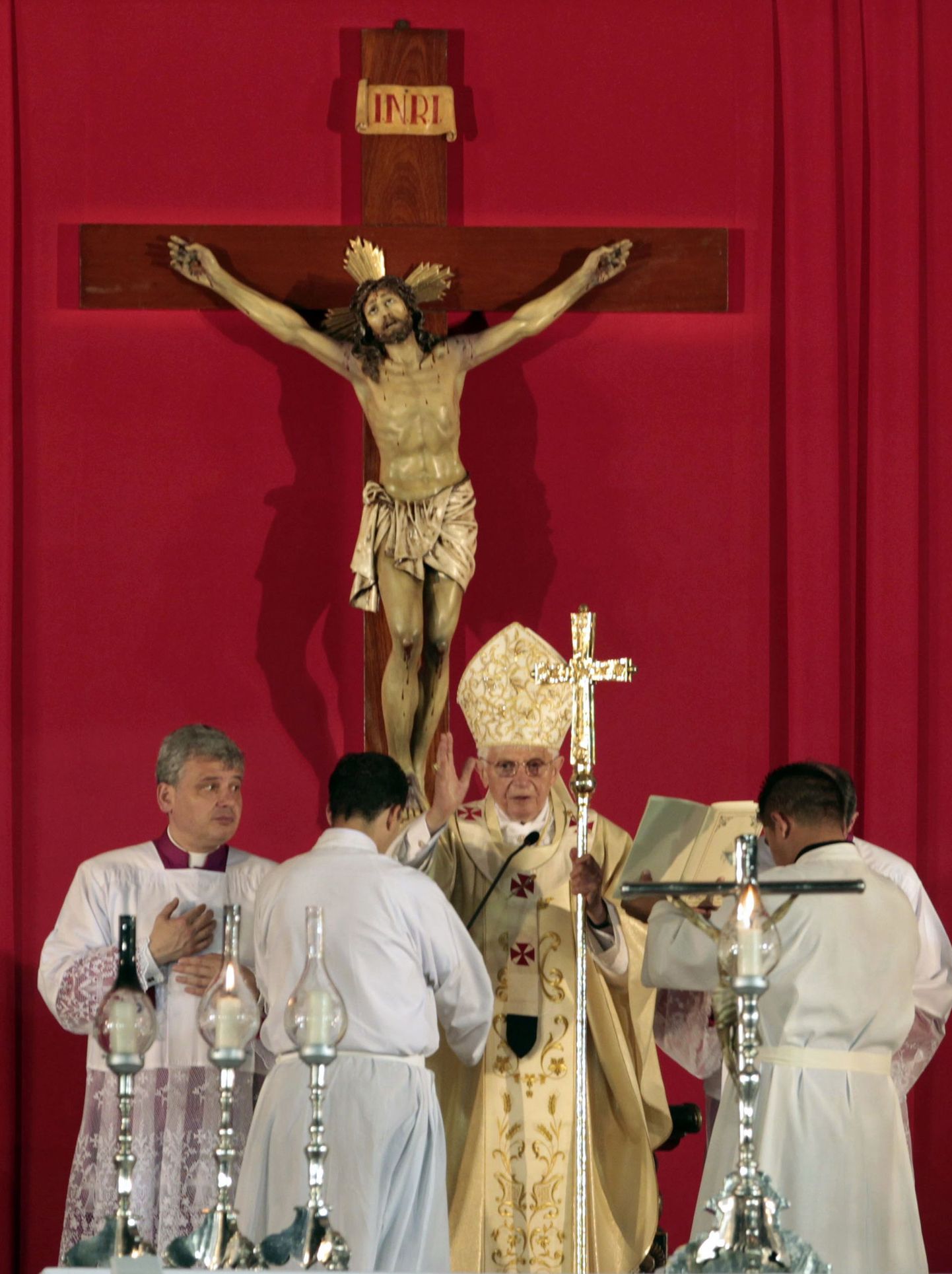 Paavst Benedictus XVI Kuubal missat pidamas
