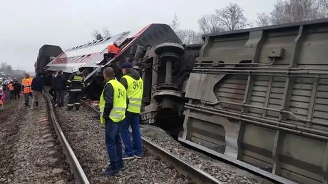 В железнодорожной аварии в России пострадали 55 человек