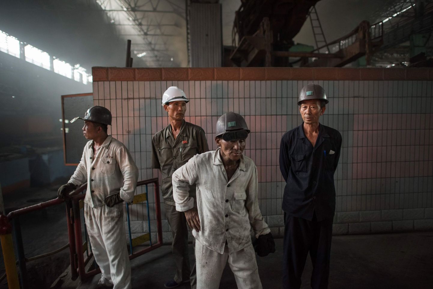 Töölised Põhja-Korea Chollima terasekompleksis.