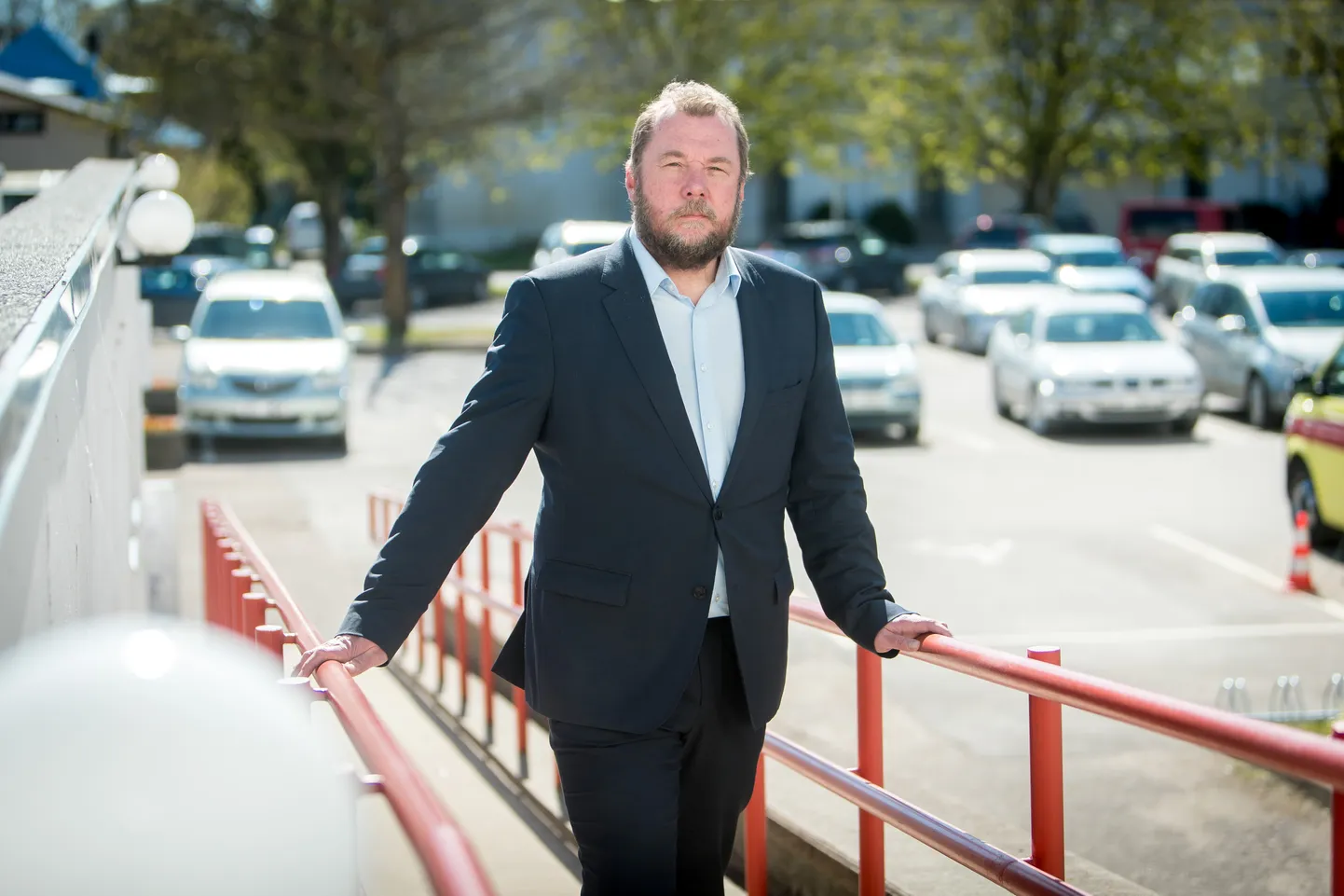 MEELDIB: Kuigi viimased ajad on Märt Kõlli jaoks olnud väga keerulised, töötaks ta Kuressaare haiglas võimaluse korral edasi ka pärast lepingu lõppemist.