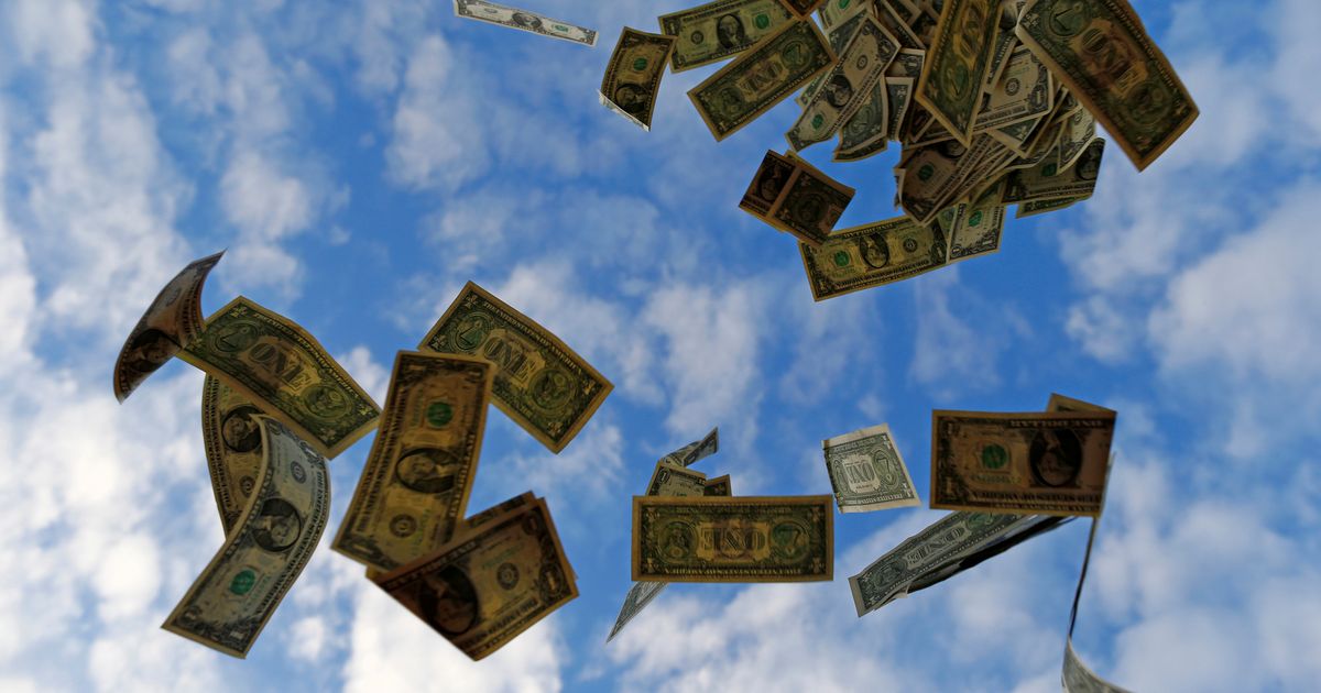 Piețele americane continuă să scadă, iar Europa și-a găsit, de asemenea, direcția