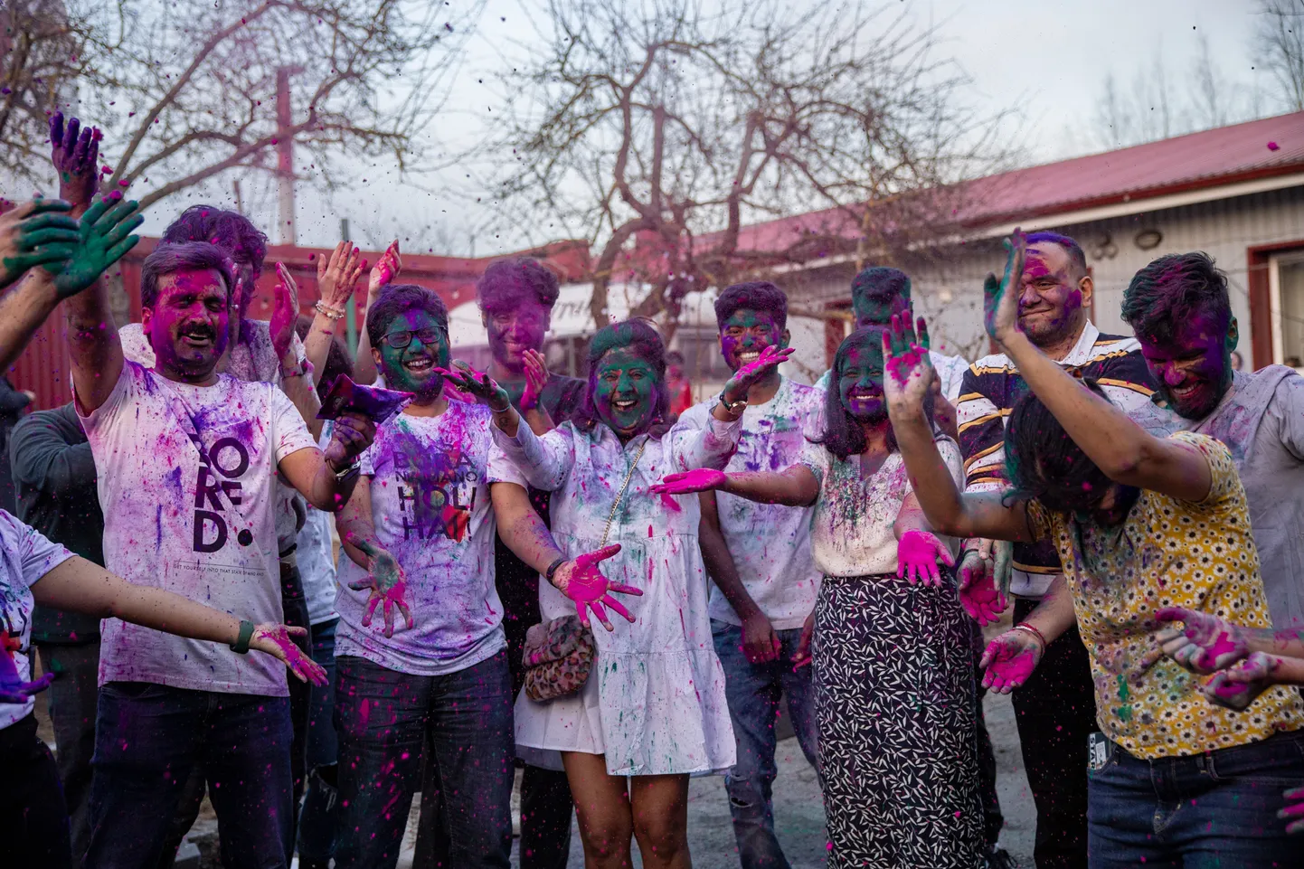 Holi ehk hindu kevadpidu Paavli kultuurivabrikus