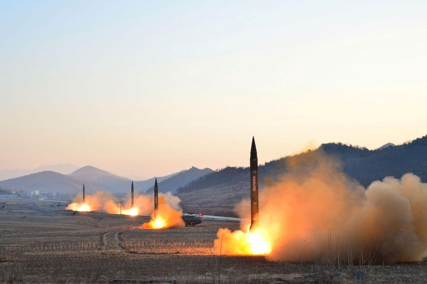 Ракетные учения в Пхеньяне 7 марта.