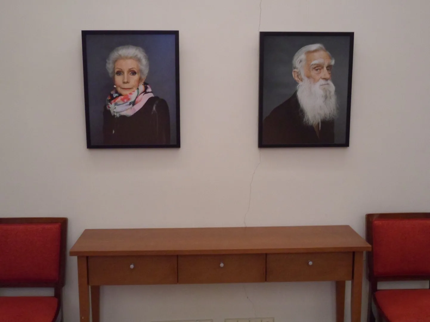 Eesti saatkonnas Berliinis on avatud fotograaf Birgit Püve esimene isiknäitus Saksamaa pealinnas.