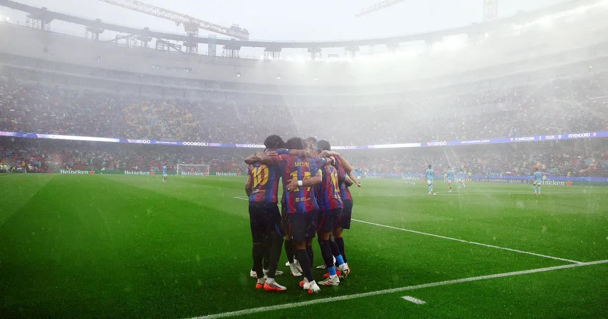 Barcelona beats Feyenoord 5-1 in Champions League opener